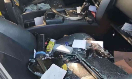 Bursada 3 Aracın Camlarını Kırarak Soydular