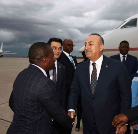 Dışişleri Bakanı Çavuşoğlu, Zimbabvede