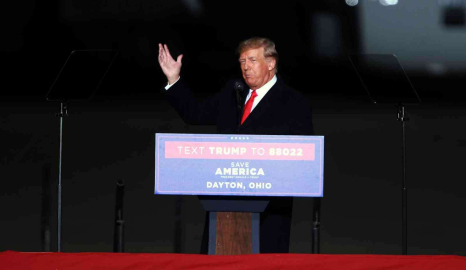 Trumptan Bidena “gizli belge” tepkisi: “FBI, Bidenın evine, hatta Beyaz Saraya ne zaman baskın düzenleyecek?”