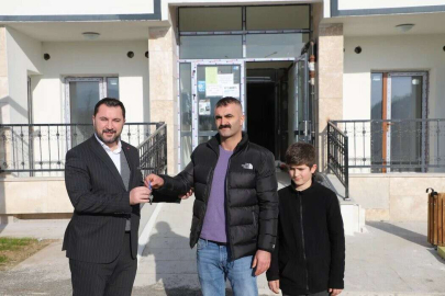 Turhalda TOKİ evleri sahipleriyle buluşuyor