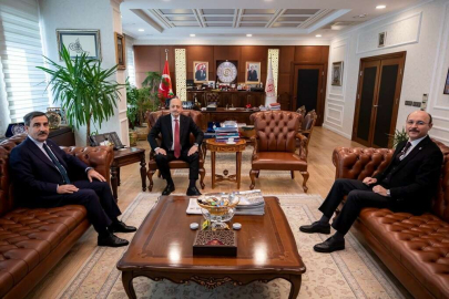 Bakan Bilgin, Türkiye Kamu-Sen heyeti ile görüştü