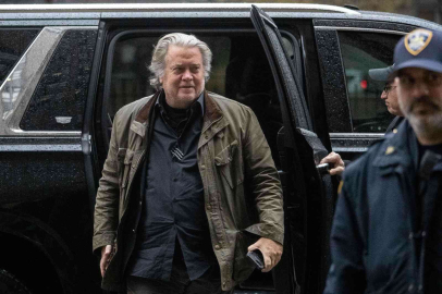 Eski ABD Başkanı Trumpın danışmanı Bannon mahkemeye çıktı