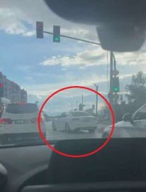 Drift Atan Lüks Otomobil Kamerada...cezası Ağır Oldu