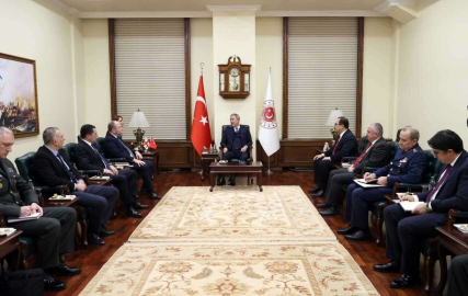 Bakan Akar, Gürcistan heyetini kabul etti