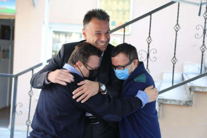 Maçka Belediye Başkanı Koçhandan “Makarnanın yerini powerbank aldı” cevabı