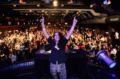 Bursada Dj Ai Taş İle 90Lara Yolculuk