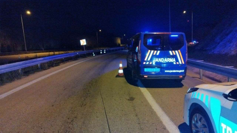 Motosiklet Bariyerlere Çarptı: 1 Ölü, 1 Yaralı