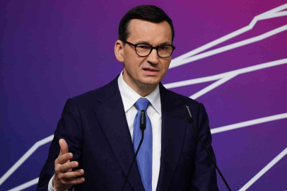 Polonya Başbakanı Morawiecki: Leopard 2 tanklarının maliyeti için ABye başvuracağız