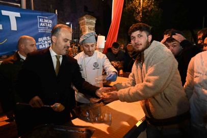 Bursada Camilerinde Kandil Coşkusu