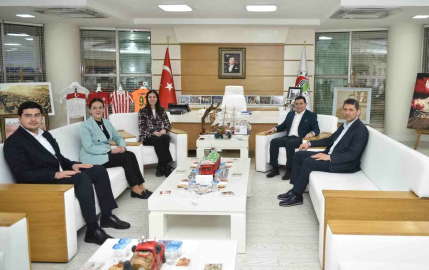 AK Parti Genel Başkan Yardımcı Karaaslandan, Tütüncüye ziyaret