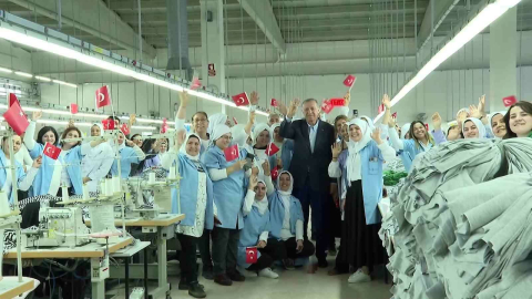 Cumhurbaşkanı Erdoğan: “Kadın teşkilatını kuran ilk partiyiz, bizimle mücadeleye girecek olan 2 defa düşünmeli”