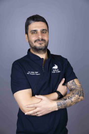 Dr. Gökay Bilgin: Smile Hair Clinicte çifte ödül sevinci yaşadık