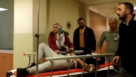 Ehliyetsiz Sürücü Evin Duvarına Çarptı: 4 Yaralı