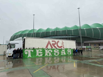Bursaspor Taraftarı, Depremzedeler İçin 17. Tırı Dolduruyor