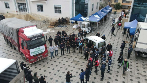 İznikten Deprem Bölgesine 15 Tır Yardım Malzemesi