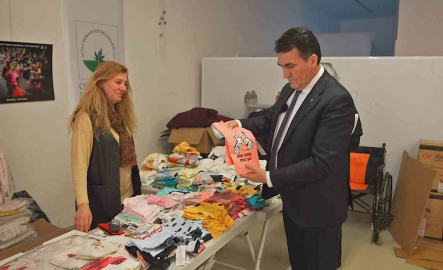 Osmangazi Sevgi Mağazasının Kapıları Depremzedelere Açıldı
