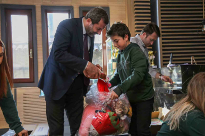 Gürsulu Çocuklardan Afet Bölgesine Oyuncak