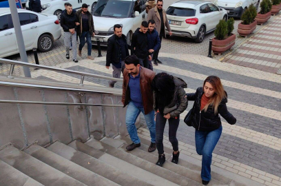 Araç Çalıp İlçe İlçe Gezen 3 Şüpheli Kıskıvrak Yakalandı; Suç Makinesi Çıktılar