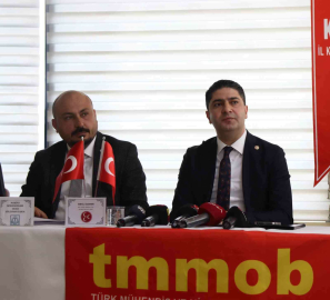 Özdemir: “Kayseride 194 ağır hasarlı yapının olduğu tespit edilmiştir. Bunlardan 21 tanesi kamu binasıdır”