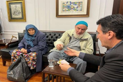 Yaşlı Çiftten Duygulandıran Deprem Yardımı