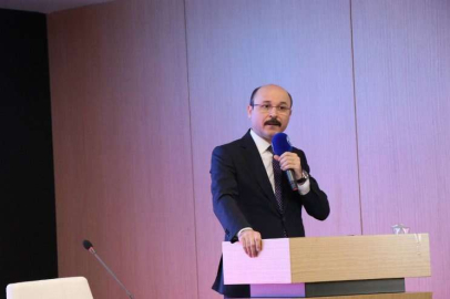 Türk Eğitim-Sen Başkanı Geylan: En kötü demokrasi, en iyi ihtilalden iyidir