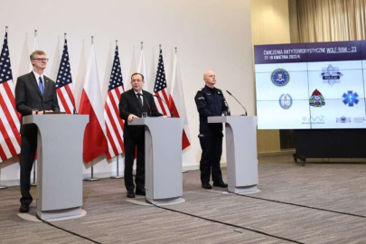 Polonya, Rusya sınırına elektronik bariyer inşaatına başladı