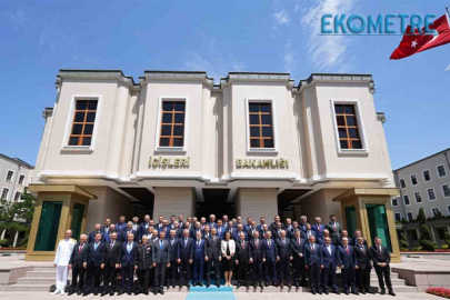 Bakan Yerlikaya valilerle bir araya geldi