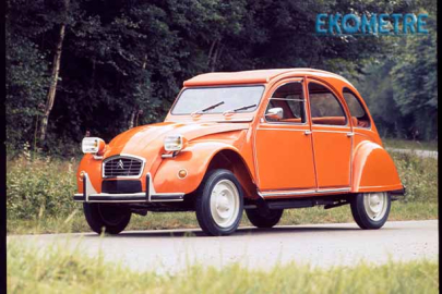 Citroën 2 CV 75 yaşında