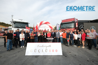 Mercedes-Benz Sağlık Bakım Tırı kamyon şoförlerinin yanında