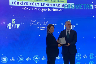 Keskinoğlu, “İŞ POZİTİF” plaketi aldı