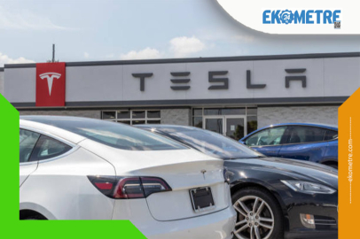 Tesla CEO'su Musk robotaksiyi tanıttı