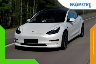 Tesla araçlarını geri çağırıyor