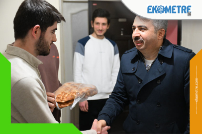 Başkan Yılmaz sahuru gençlerle yaptı