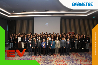 TEV üstün başarı bursu ile gençleri destekliyor