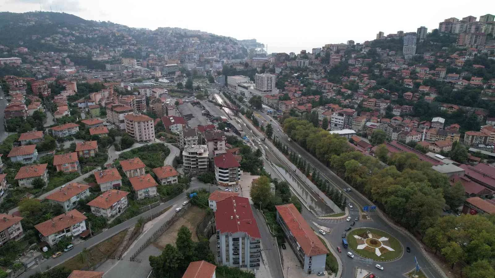 Açılışını Cumhurbaşkanı Erdoğanın yaptığı tünel ve yolu 8 ayda 2,3 milyon araç kullandı