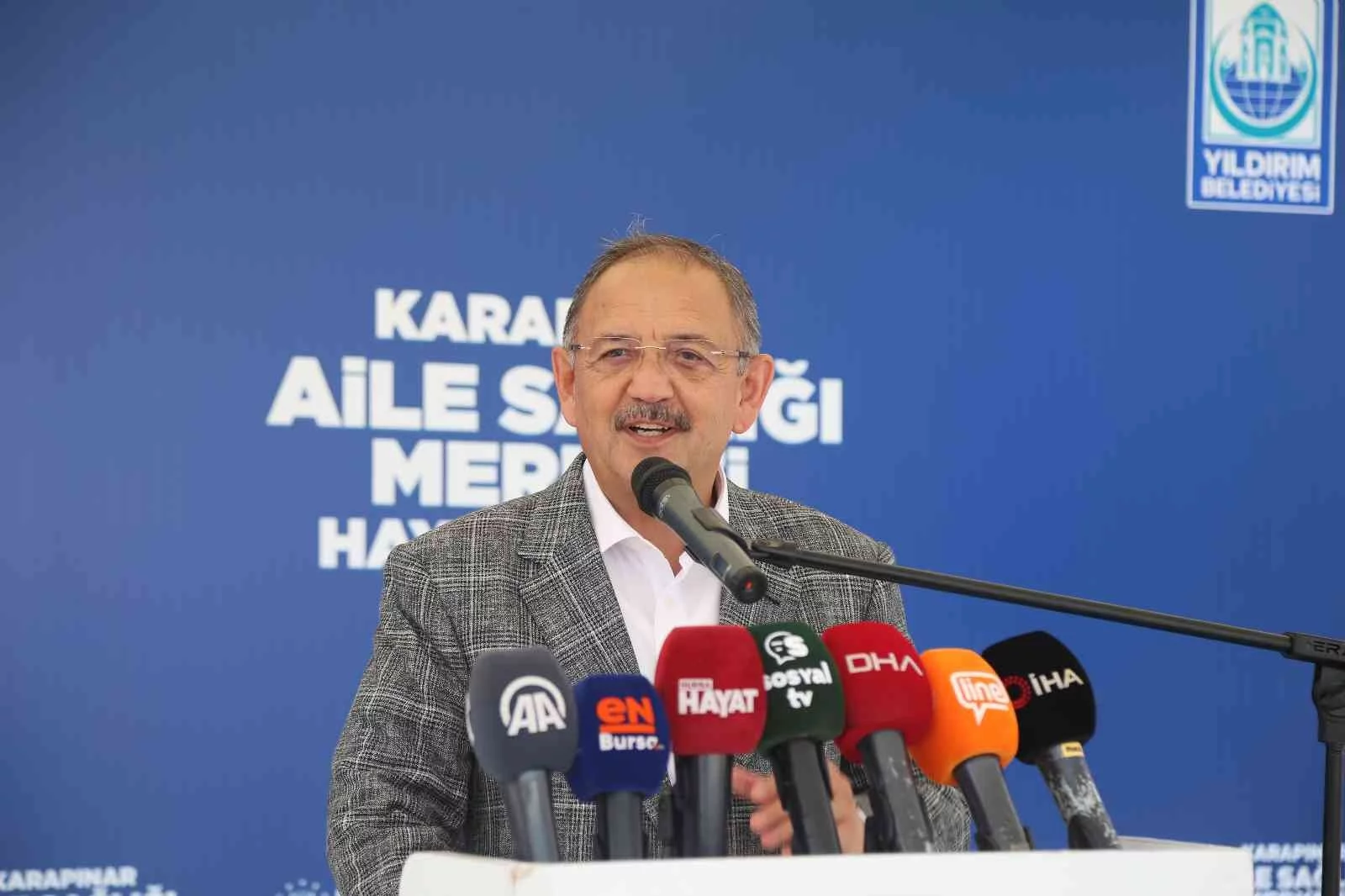 AK Partili Özhaseki: Kasabaları idare edemeyecek adamlar, cumhurbaşkanı adayıyım diye tafra satıp geziyorlar