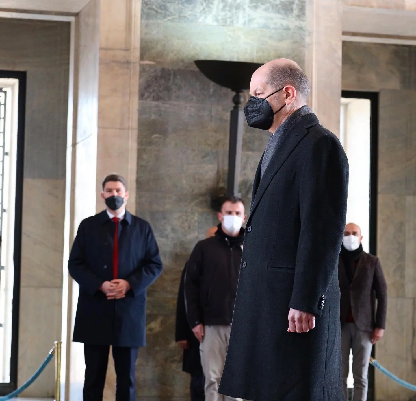 Almanya Başbakanı Scholz, Anıtkabiri ziyaret etti