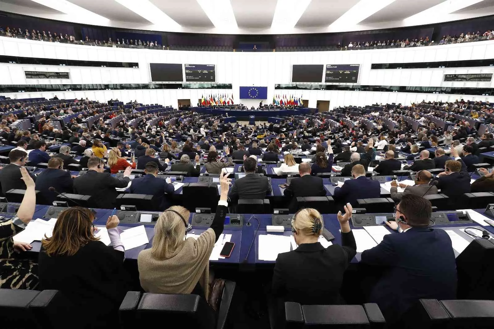 Avrupa Parlamentosundaki yolsuzluk skandalı Polonyaya uzandı