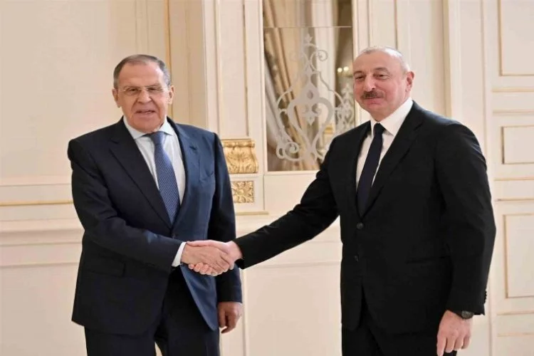 Azerbaycan Cumhurbaşkanı Aliyev, Rusya Dışişleri Bakanı Lavrovu kabul etti