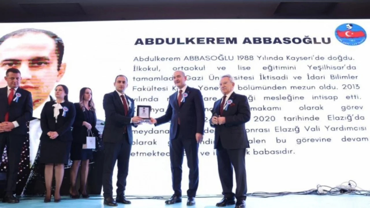 Bakan Soyludan, Vali Yardımcısı Abbasoğluna ‘Üstün başarı ödülü