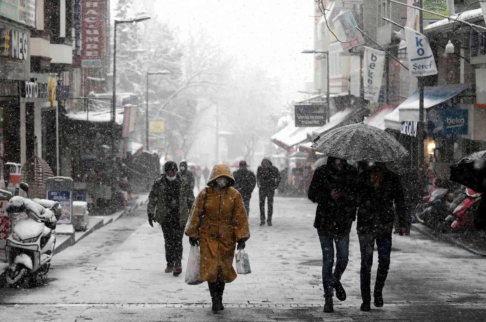 Bursada Kar Yağışı Etkili Oluyor