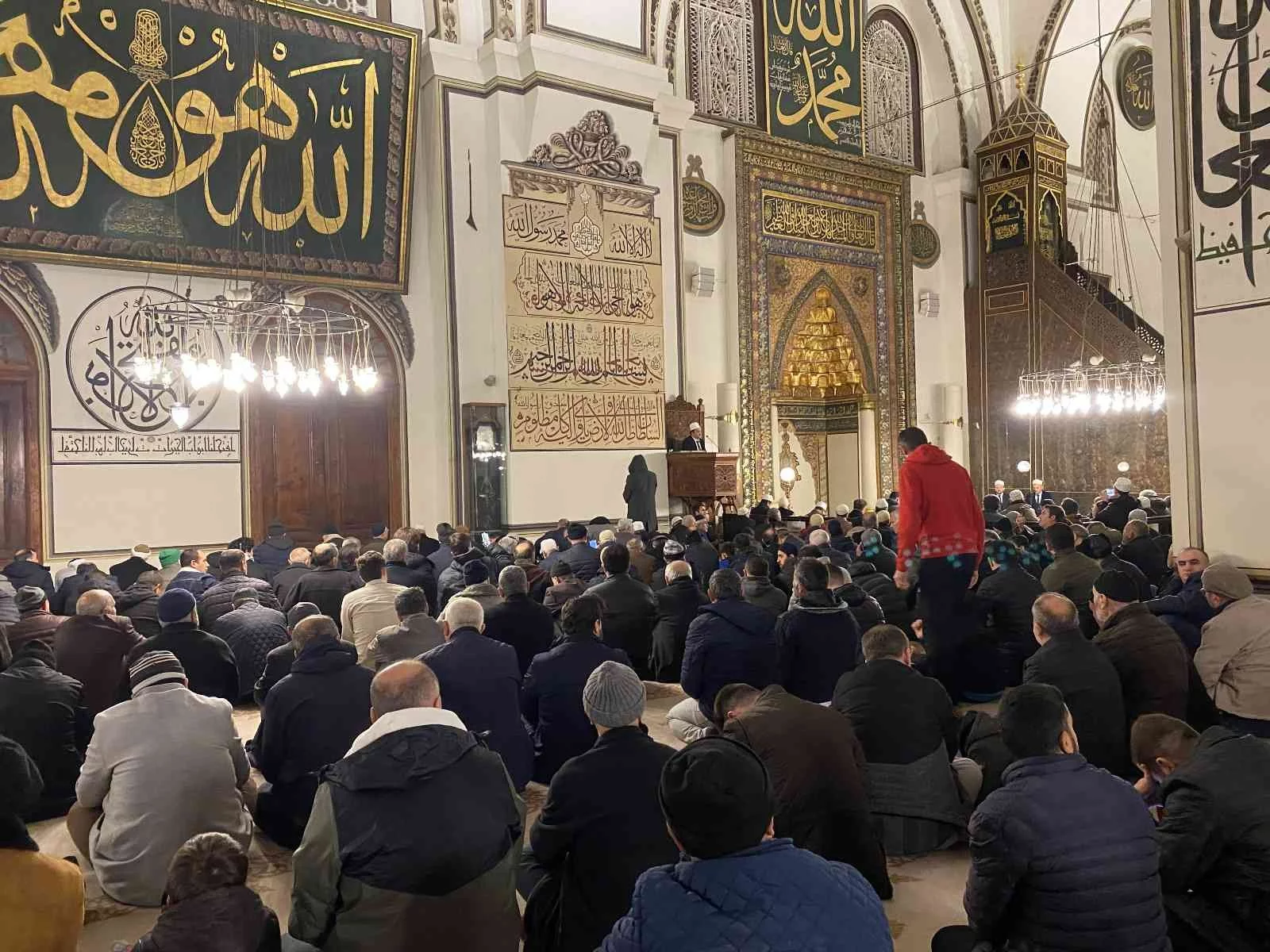 Bursalılar, Regaip Kandilinde Ulu Camiye Akın Etti