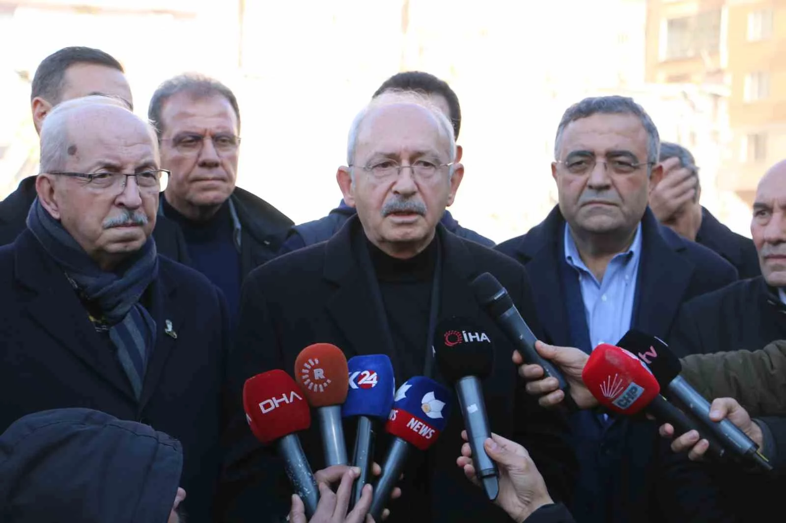 CHP Genel Başkanı Kılıçdaroğlu Diyarbakırda deprem bölgesinde