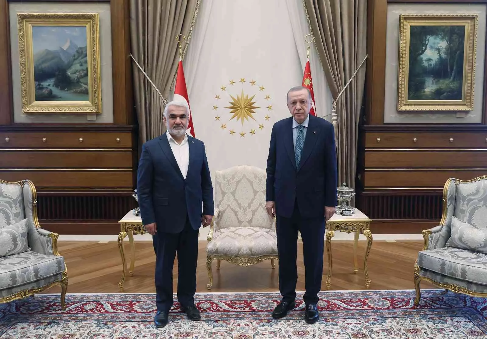 Cumhurbaşkanı Erdoğan, HÜDAPAR Genel Başkanı Yapıcıoğlunu kabul etti
