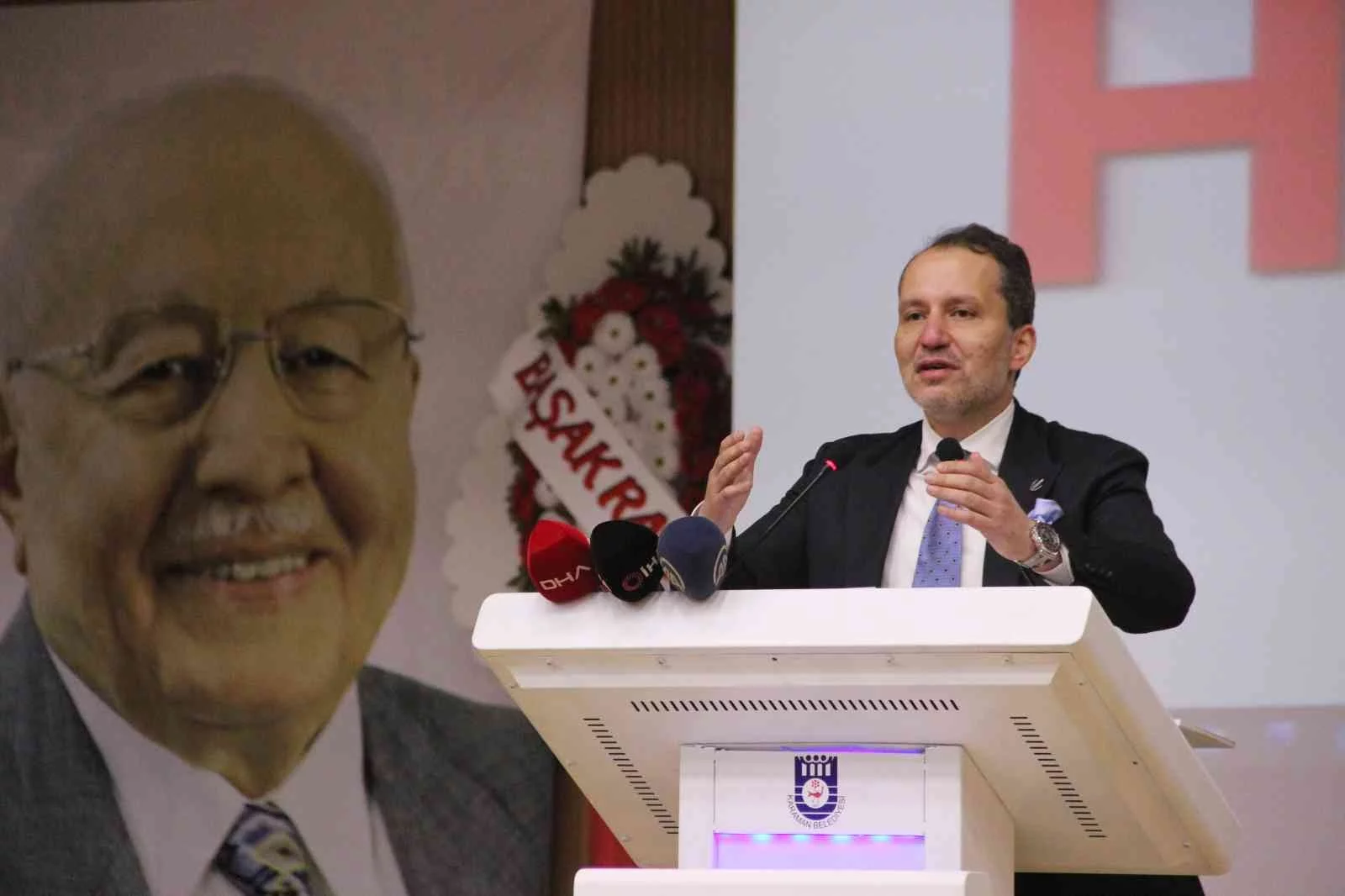 Fatih Erbakan: “300 bin üyesiyle Türkiyenin en dinamik partisiyiz”