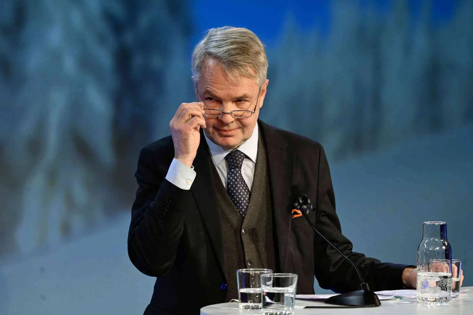 Finlandiya Dışişleri Bakanı Haavisto: (İsveç ve Finlandiyanın NATO üyeliği) Görüşmelere birkaç hafta ara verilmeli