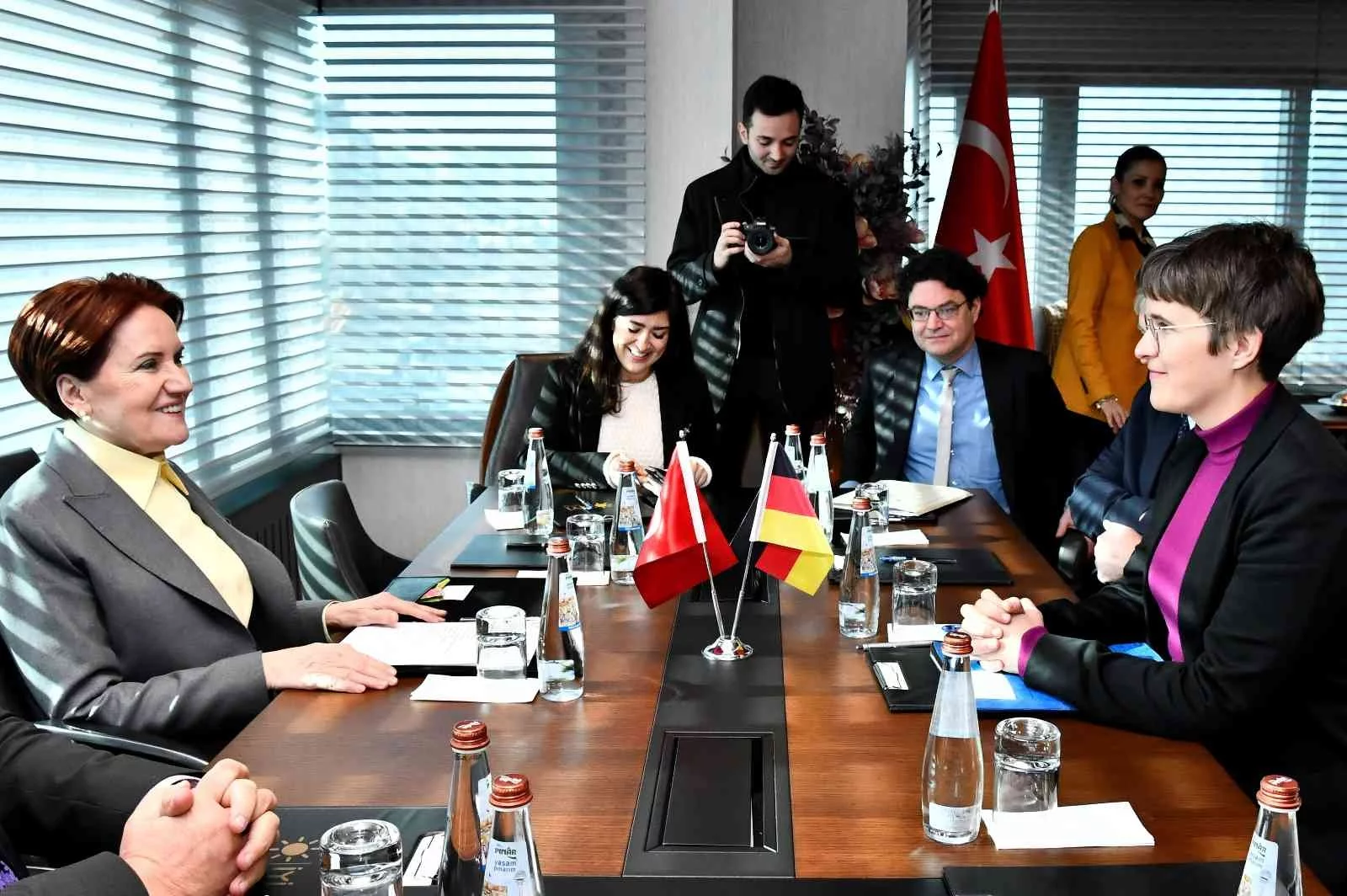 İYİ Parti lideri Akşener Alman heyeti makamında kabul etti