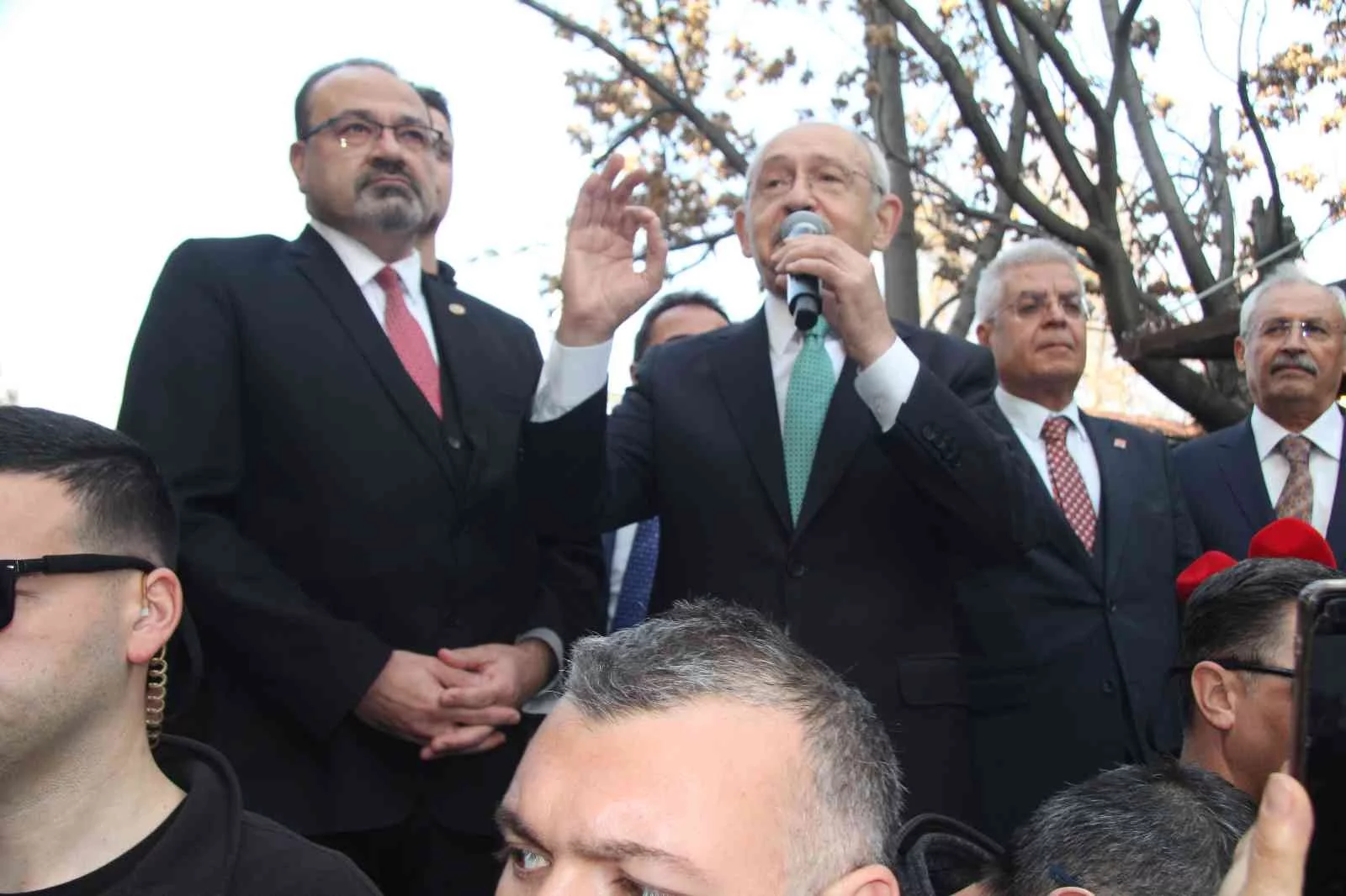 Kılıçdaroğlu: “Suriyelileri ülkelerine göndereceğiz, hafta sonu tatil amaçlı Türkiyeye gelebilirler”