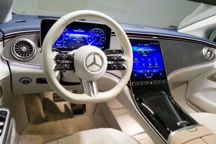 Mercedes-Benz, Rusya pazarından çekildi
