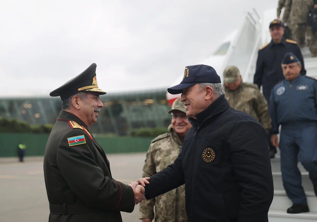 Milli Savunma Bakanı Akar Azerbaycanda